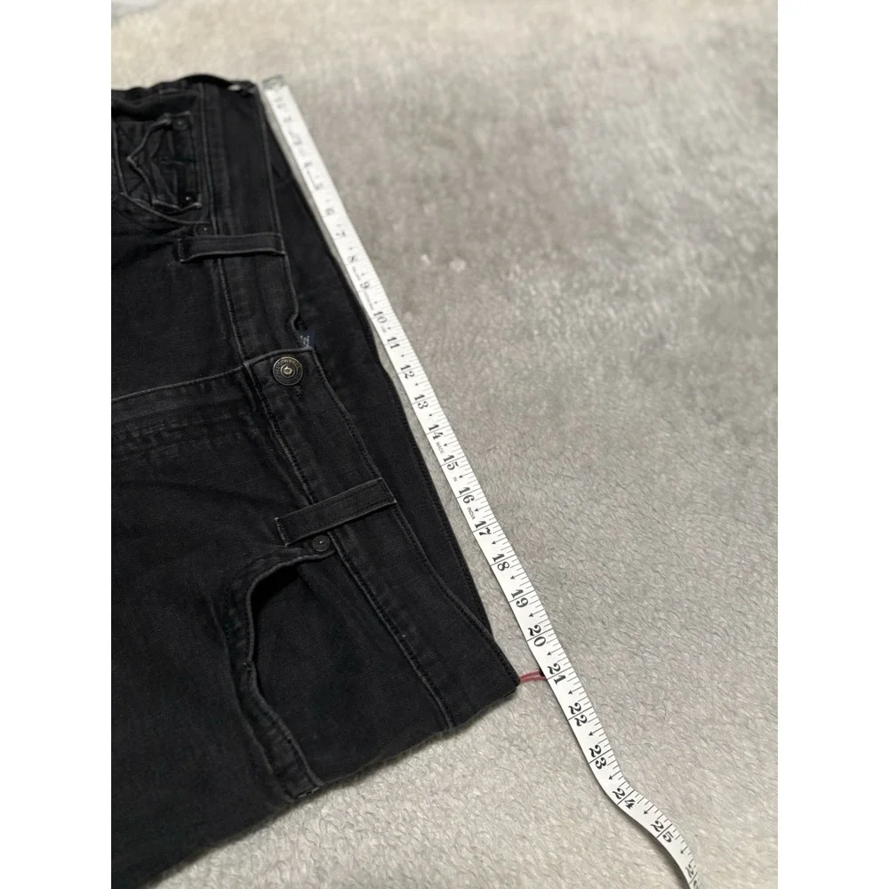 True Religion Ricky Relaxed Straight Shorts Size 42 Flap Pocket Distressed